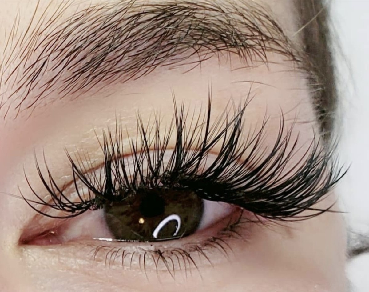 LED Gel Double Set Eyelash Extensions — Up to 130 Lashes Per Eye